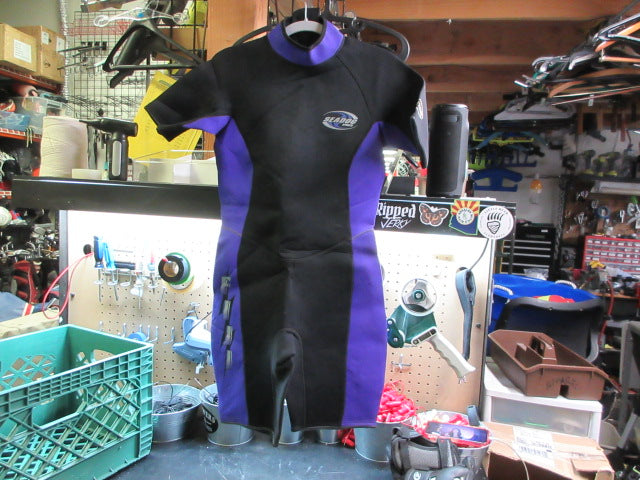 Load image into Gallery viewer, Used Seadog Sports Fiji Shorty Wetsuit - Size 14
