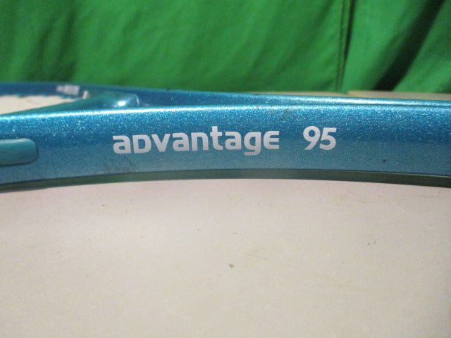 Load image into Gallery viewer, Used Wilson Advantage 95 27&quot; Tennis Racquet
