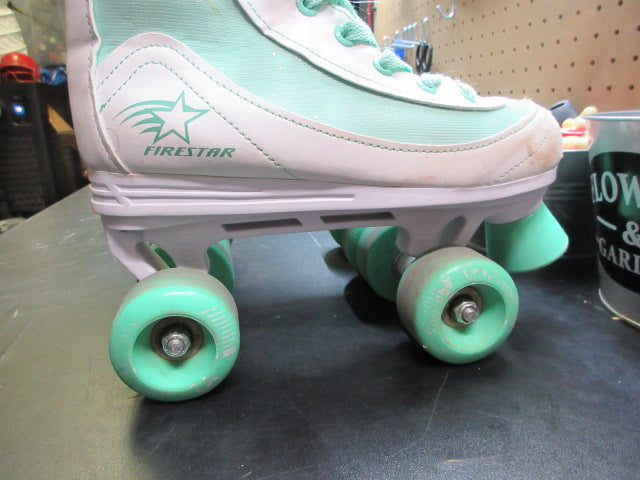 Load image into Gallery viewer, Used Roller Derby FireStar Roller Skates - Size 4
