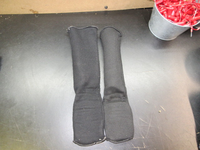 Load image into Gallery viewer, Used Martial Arts Cloth Shin Guards
