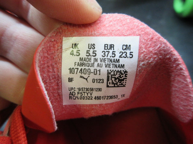 Load image into Gallery viewer, Used Puma Junior Tacto II FG Soccer Cleats - Size 5.5

