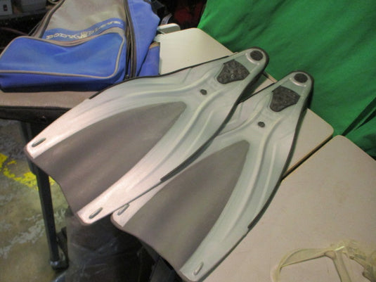 Used Body Glove Snap 22" Size 5-6 Dive Fins