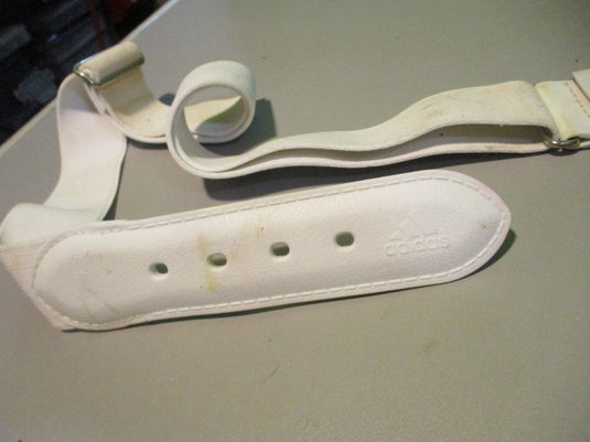 Used Adidas White Baseball Belt