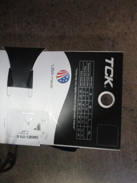 Load image into Gallery viewer, Used TCK Performance Size Small Baseball Socks
