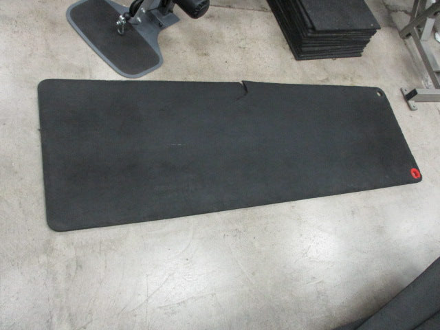Load image into Gallery viewer, Used 6&#39; X 2&#39; Fitness Hanging Mat
