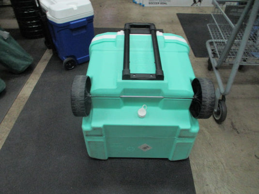 Used Igloo 60 Quart 4 Day Mint Rolling Cooler