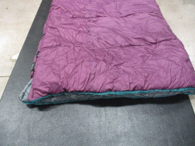 Load image into Gallery viewer, Used Slumberjack Sleeping Bag
