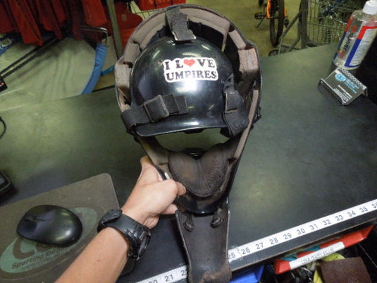 Used All Star MVP2310 Cactchers Mask with Throat Guard in Black Size 6 1/4-7