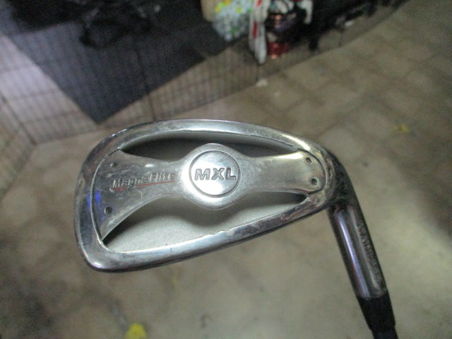 Load image into Gallery viewer, Used Magnaflite MXL Ladies Iron Set 7,8,9 Irons P-S Wedge and 4 Hybrid RH
