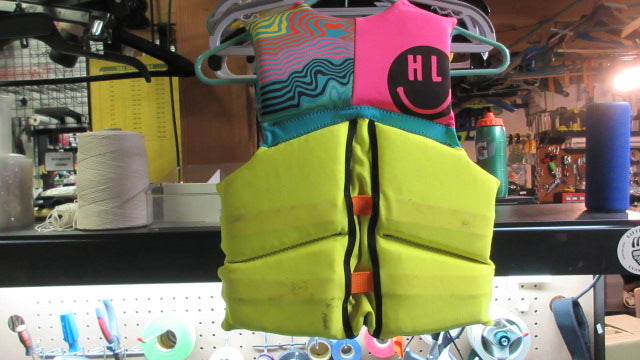 Load image into Gallery viewer, Used Hyperlite Wake Co. Lifejacket - Junior 55-88 Lbs
