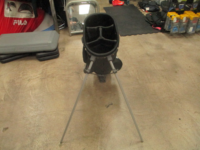 Load image into Gallery viewer, Used Inferno Black Golf Stand Bag
