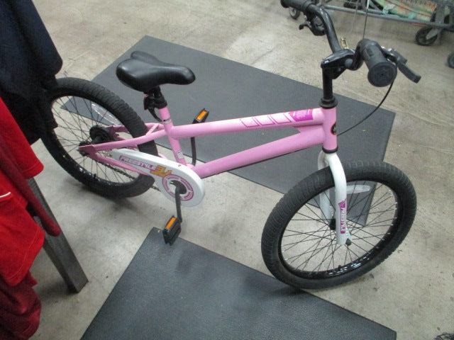 Load image into Gallery viewer, Used Royal Baby Freestyle 20" 1 Speed Kids BMX Bike
