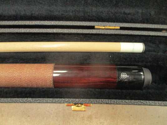 Used McDermott 2 Piece Pool Cue w/ Case