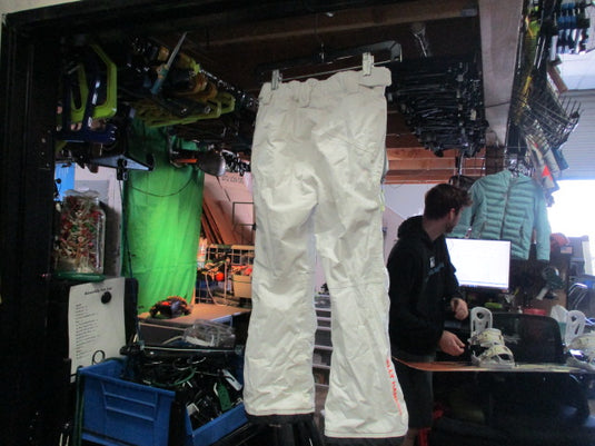 Used Helly Hansen Size 128/8 Snow Pants