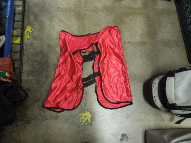 Load image into Gallery viewer, Used Set of 3 Green 3 Red Practice Pinnies
