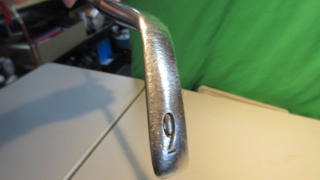 Load image into Gallery viewer, Used Titleist 695 CB Forged 9 Iron RH

