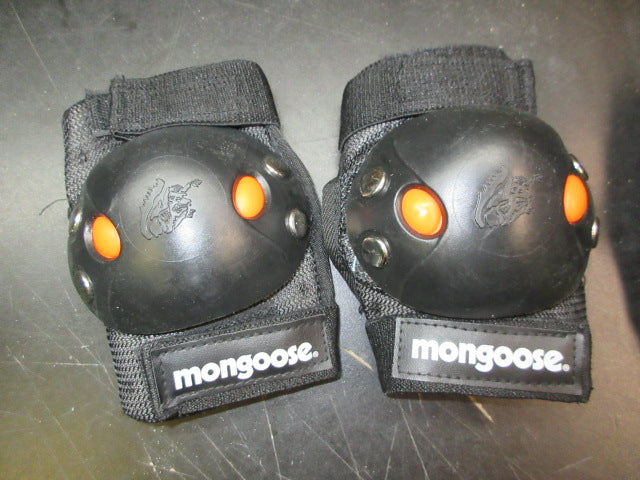 Load image into Gallery viewer, Used Mongoose Skating Knee Pads - Youth
