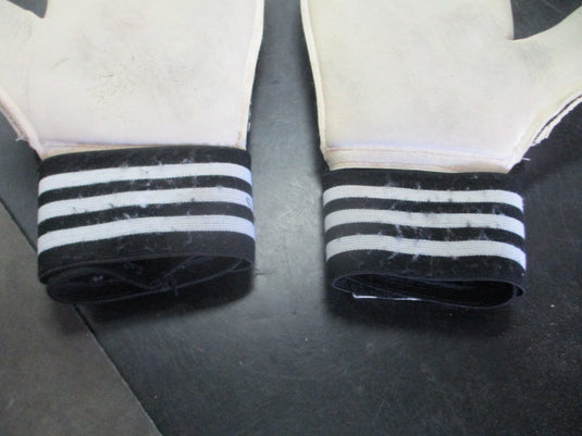 Used Adidas Size 8.5 Soccer Goalie Gloves