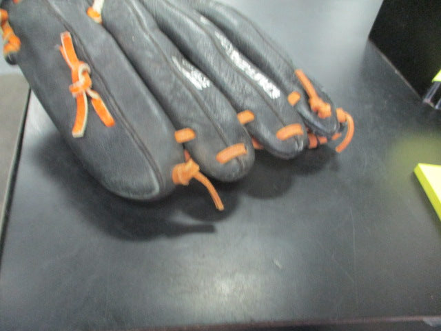 Load image into Gallery viewer, Used Mizuno MVP Youth 11.5" Glove - LHT
