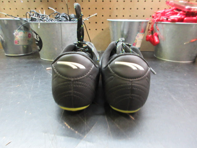 Load image into Gallery viewer, Used Puma Speed Force Soccer Cleats - Size 2
