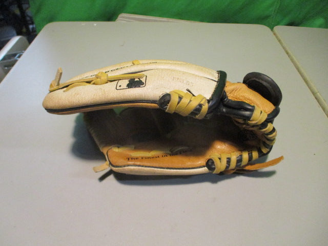 Load image into Gallery viewer, Used Rawlings Sure Catch 10.5 Glove - RHT
