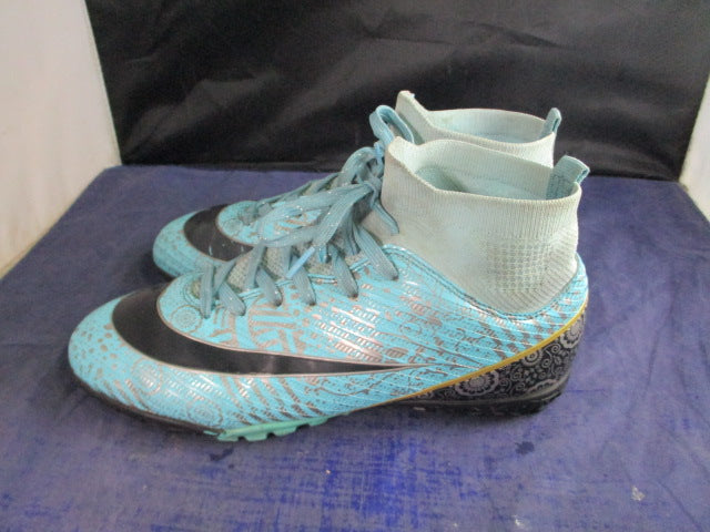 Load image into Gallery viewer, Used Kaonsufs Indoor Turf Cleats Men&#39;s 6.5/ Women&#39;s 8
