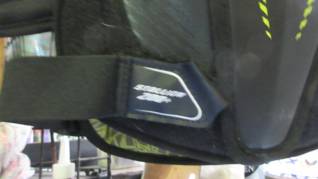 Load image into Gallery viewer, Used STX Stallion 200 Lacrosse Shoulder Pads - Size Small
