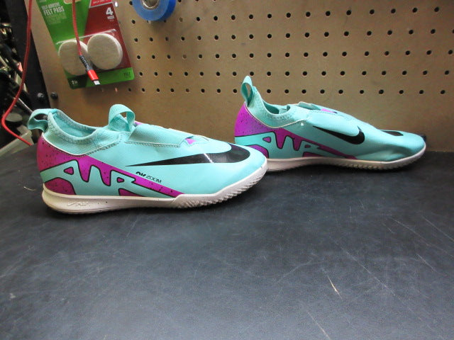 Load image into Gallery viewer, Used Nike Mercurial Zoom Vapor 15 Academy Indoor Soccer Shoes - Size Youth 4.5

