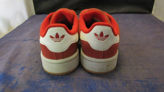 Load image into Gallery viewer, Used Adidas Campus Elastic Laces Shoes Youth Size 2

