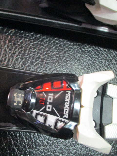 Load image into Gallery viewer, Used Rossignol Scratch Pro 138CM Downhill Skis W/ Marker Bindings
