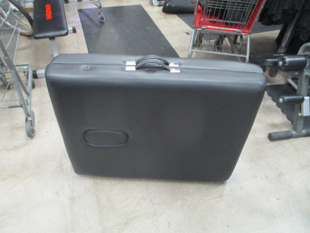 Load image into Gallery viewer, Used Best Massage folding Massage Table
