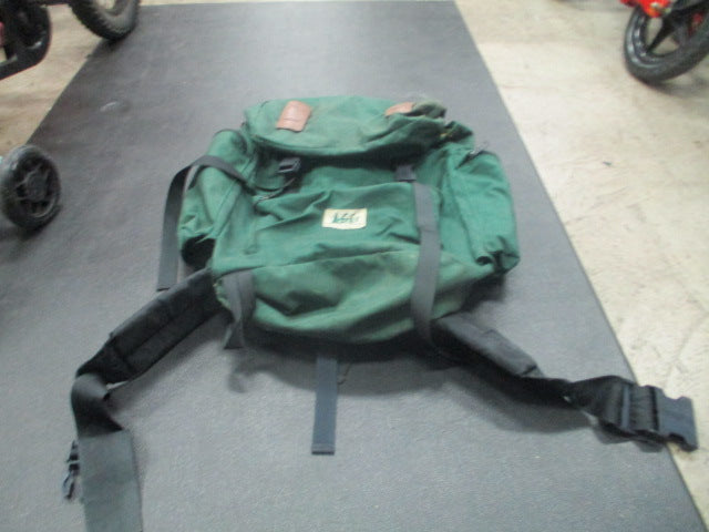 Load image into Gallery viewer, Used Vintange REI Camping Backpack
