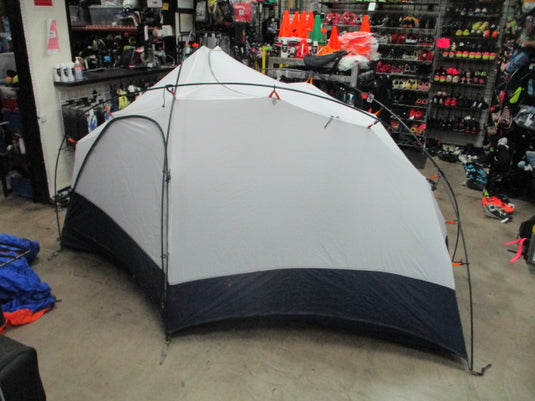 Used Sierra Designs Lookout 2.0 CD 2-3 Person 3 Season Tent w/ Rainfly