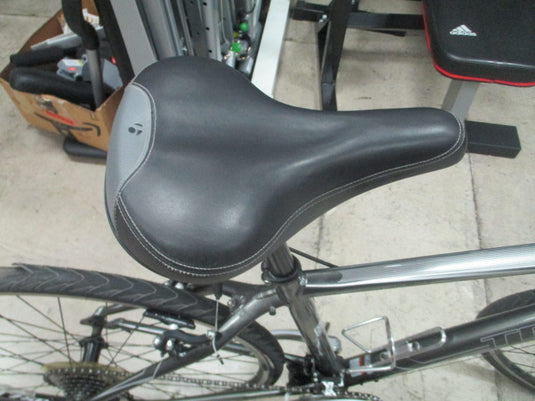 Used Trek 7.2FX 700C 24 Speed Hybrid Bike w/ Computer (Needs New Tire & Tune Up)