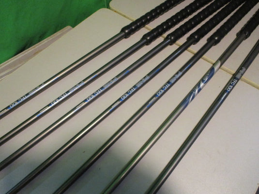 Used Ping G2 EZ 4HL- 7-9-L-W-Sw RH Graphite Shaft Regular Flex
