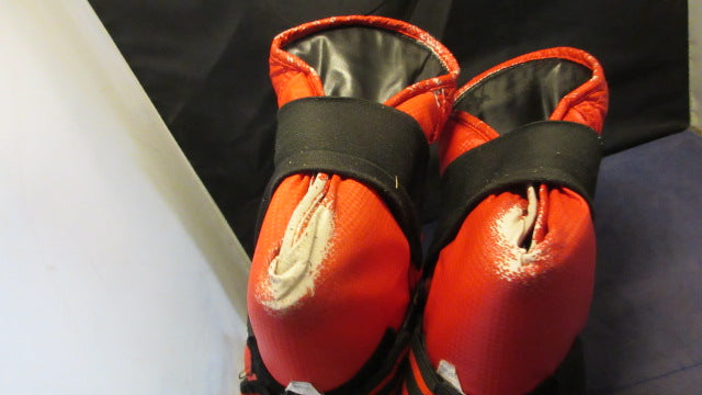 Load image into Gallery viewer, Used ATA Sparring Shoes Adult Size 11 - wear on bottom
