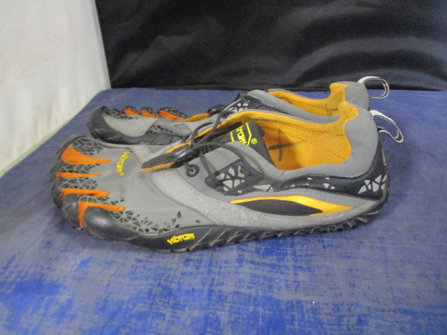 Load image into Gallery viewer, Used Vibram Spyridon MR Trail Shoes Adult Size 41 / 8.5
