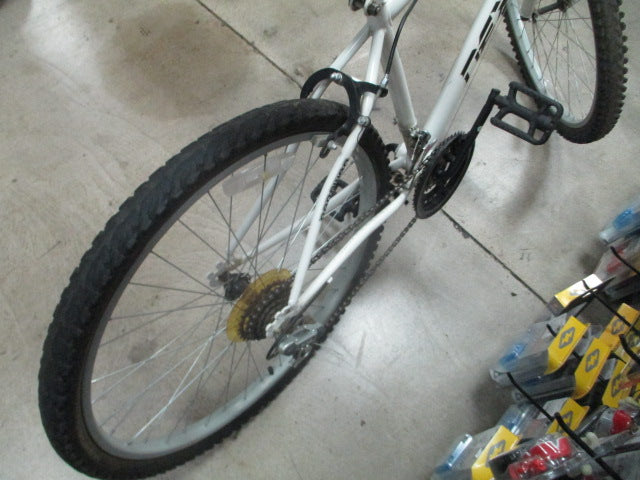 Load image into Gallery viewer, Used Next Parowan 15 Speed 26" Mountain Bike
