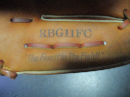 Used Rawlings Ken griffy Jr 11" RHT Glove