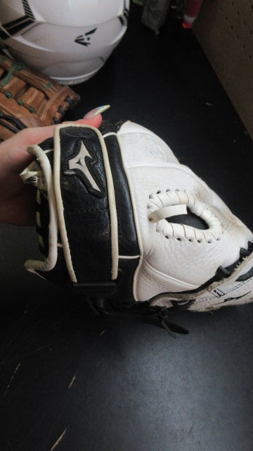 Used Mizuno Prime Elite 12.5" Fastpitch Softball Glove - RHT
