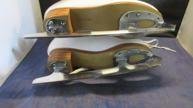 Load image into Gallery viewer, Used Jackson Elle Ice Skates Adult Size 8B - small wear
