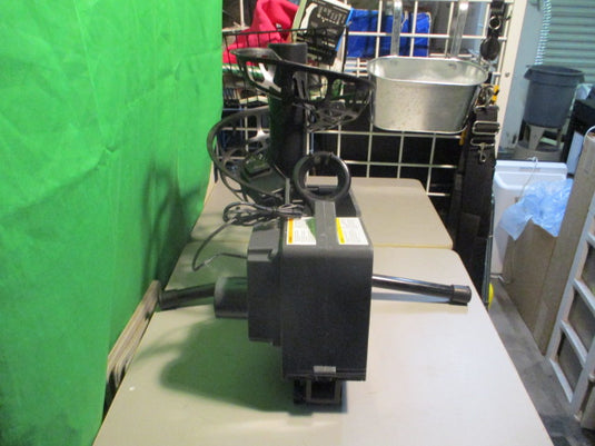 Used Sklz Catapult Soft Toss Pitching Machine