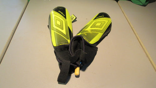 Used Umbro Youth Medium Soccer Shin Guards