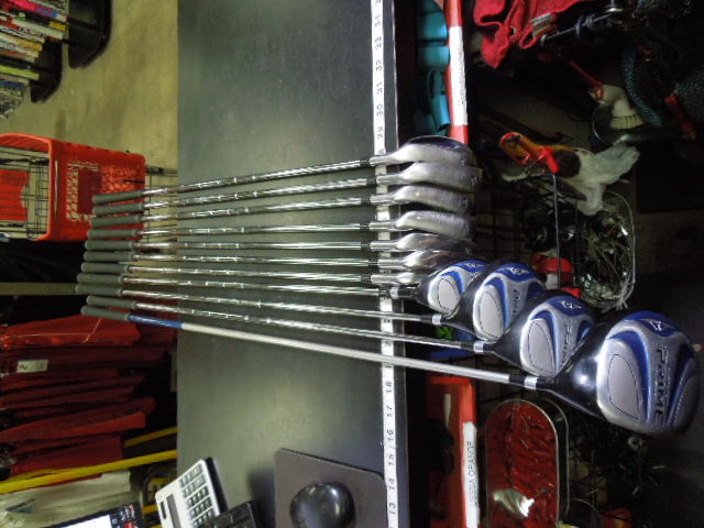 Load image into Gallery viewer, Used Prime 11 pc Right Hand Golf Club Set 4-9i, Pw, 3w 5h 3h and Driver
