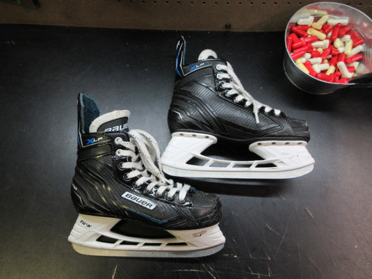 Used Bauer XLP Hockey Skate - Size 5