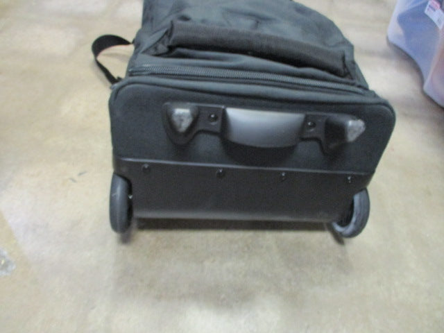 Load image into Gallery viewer, Used Callaway Fusion Stand Golf Bag carrier Black
