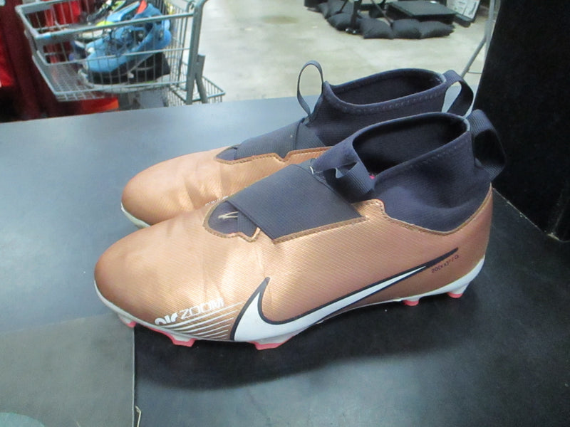 Load image into Gallery viewer, Used Nike Mercurial Air Zoom Youth 6 Soccer Cleats
