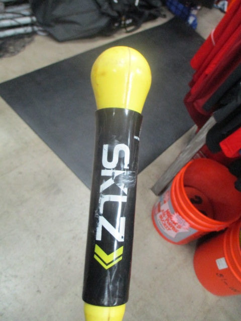 Load image into Gallery viewer, Used Sklz Baseball Swing Trainer

