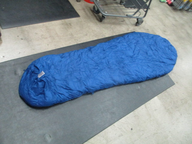 Load image into Gallery viewer, Used Mountain Hard Wear Bishop Pass M Mummy Sleeping Bag
