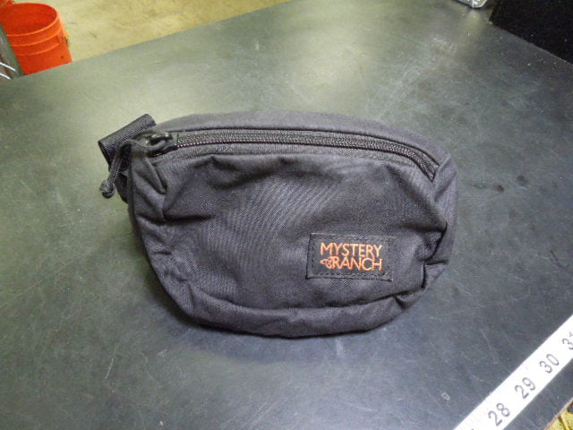 Load image into Gallery viewer, Used Mystery Ranch Forager Hippack in Black
